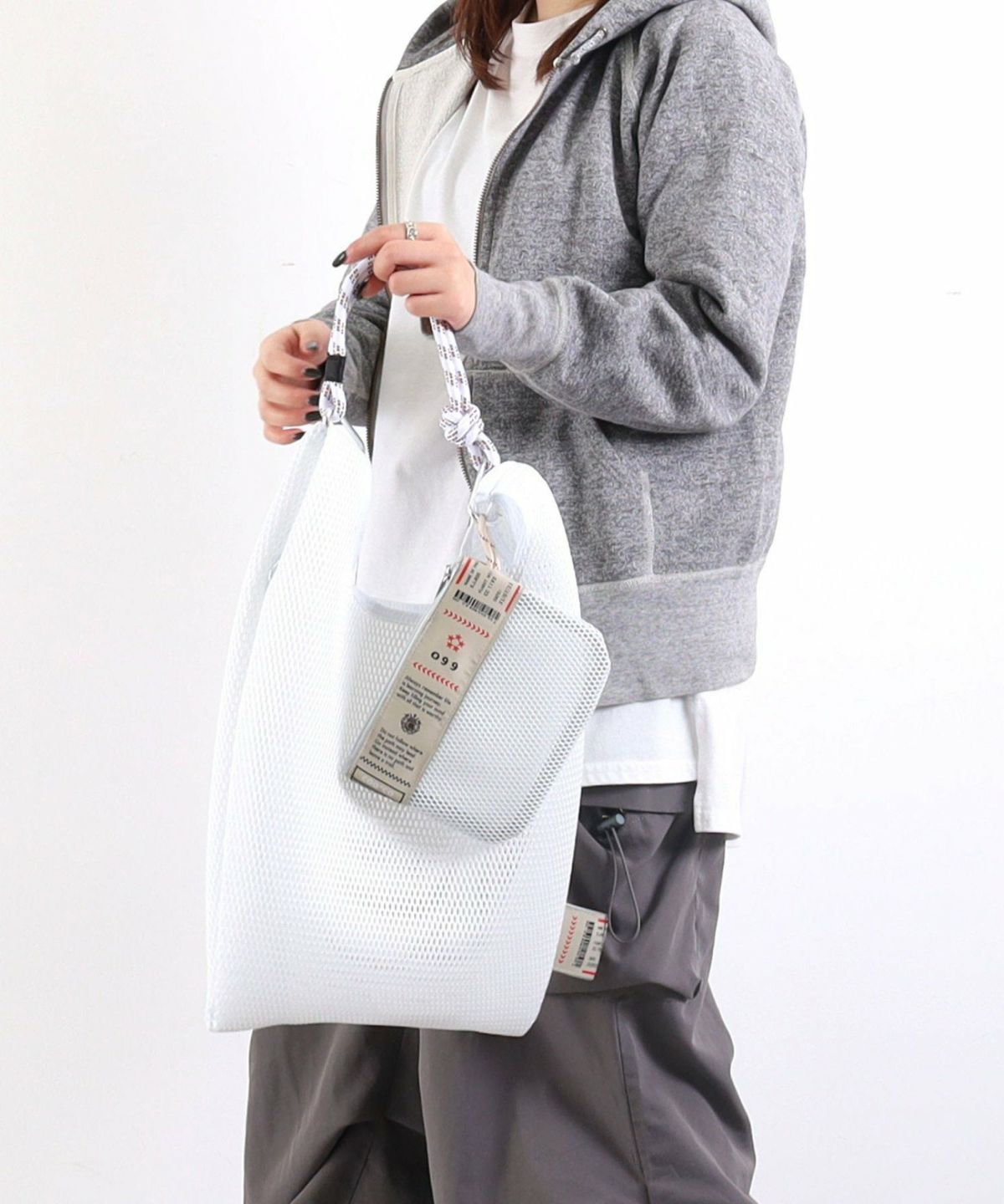 【COO SPECIAL WEEK】標誌膠帶 Marche 型單肩包 / A4 兼容